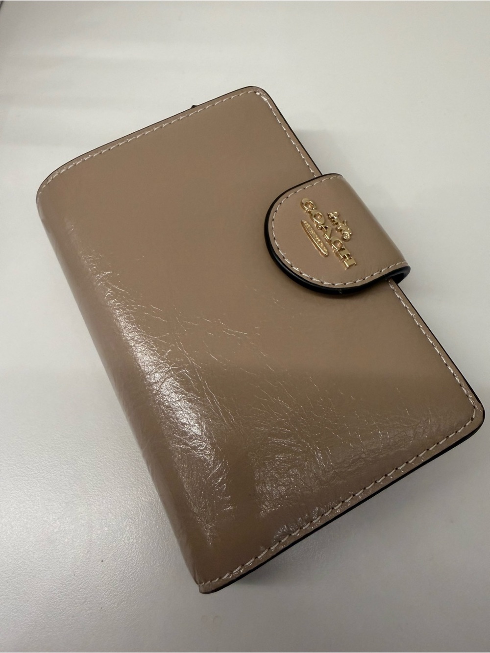 Coach light Brown logo Tri-fold Leather Card Wallet zip  with ID tapue new